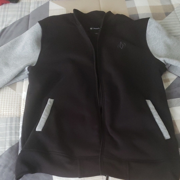 Akademiks Black Jacket